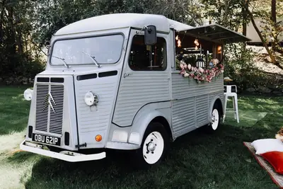 The Most Fun Hudson Valley Wedding Trend: Giving Guests Something to Do